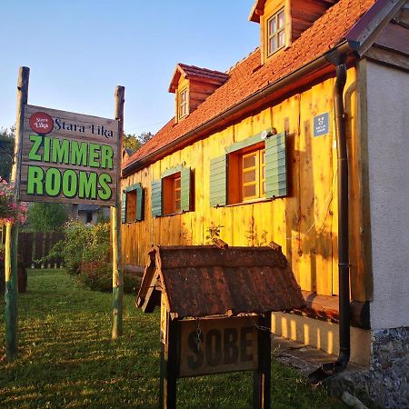 Ferienwohnung Ivona - Kuca Za Odmor Perusic - Stara Lika Exterior foto