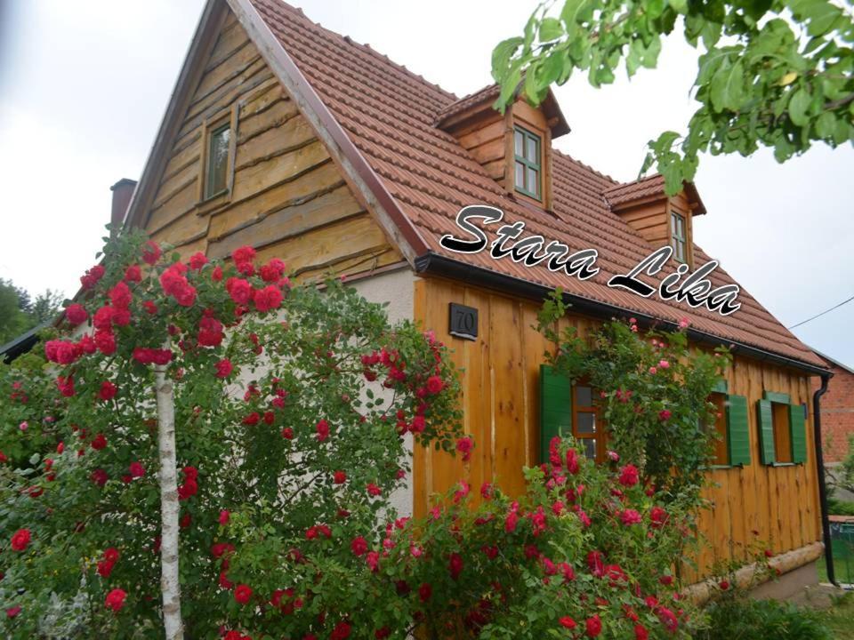 Ferienwohnung Ivona - Kuca Za Odmor Perusic - Stara Lika Exterior foto